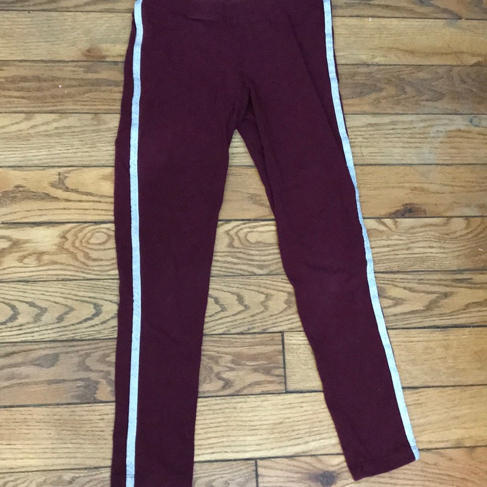 Maroon leggings